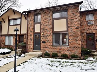 17W764 Kirkland Ln, Villa Park, IL 60181