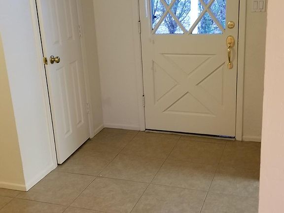 4th image of 815 E Cavalier Dr