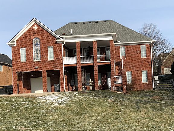 3rd image of 213 Park Lakes Dr