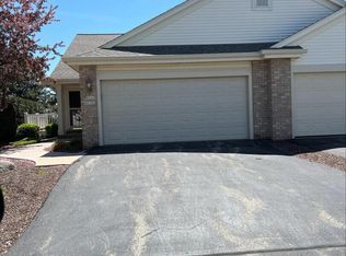 W241N5740 Birchwood Ln, Sussex, WI 53089