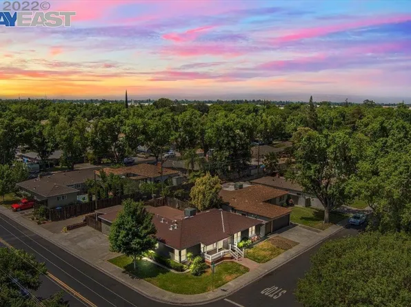 1502 Oakwood Dr, Modesto, CA 95350