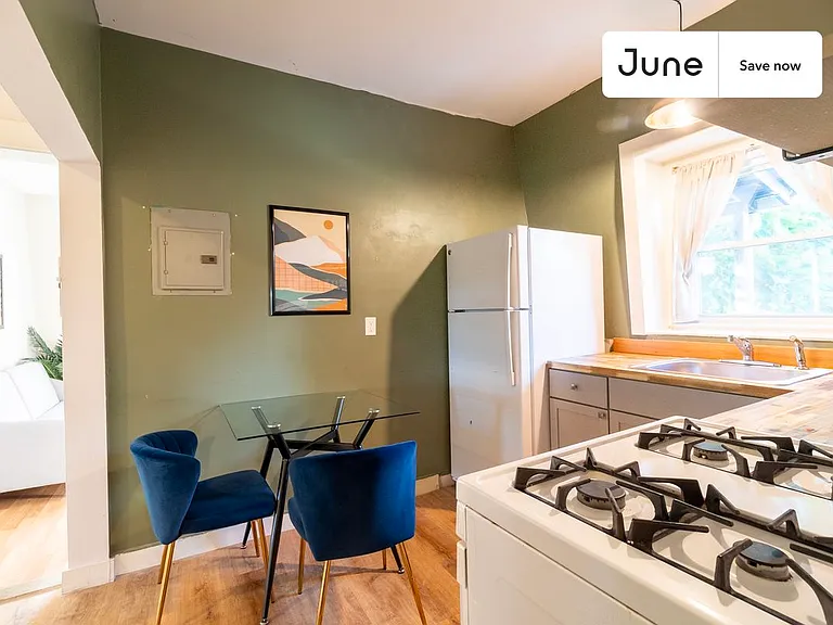 290 Lincoln St — Photo 5