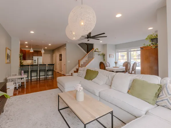 624 E Howell Ave, Alexandria, VA 22301