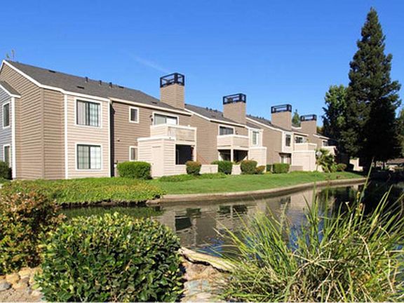4th image of 7551 Greenhaven Dr #1401089