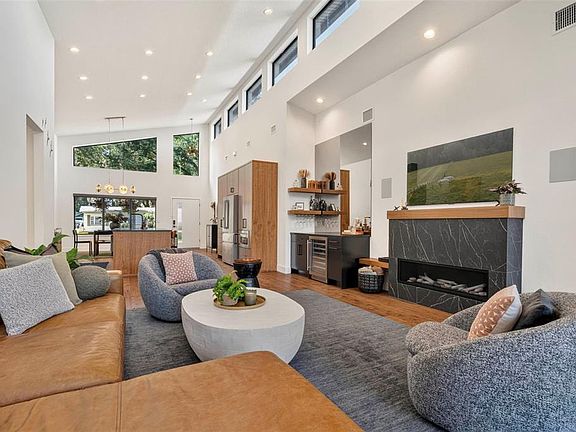 5th image of 2106 ANDERSON PLACE