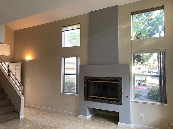 3rd image of 6909 Rodling Dr Unit A