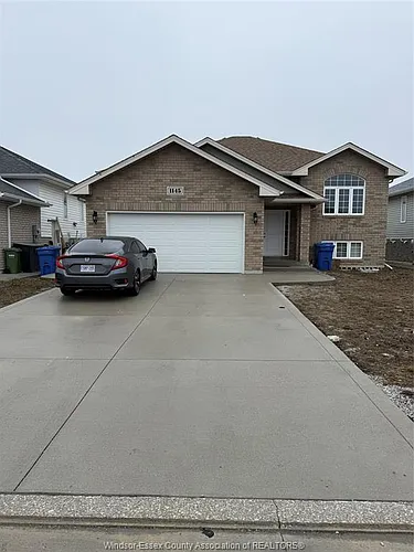 1145 Aspen Ridge Cres #UPPER Photo 1