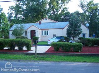 8411 Idylwood Rd, Vienna, VA 22182