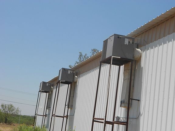 5th image of 5217 S Zapata Hwy