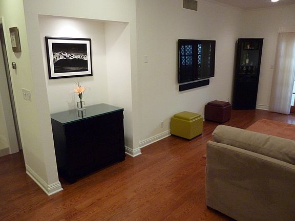 5th image of 521 Montana Ave APT 110