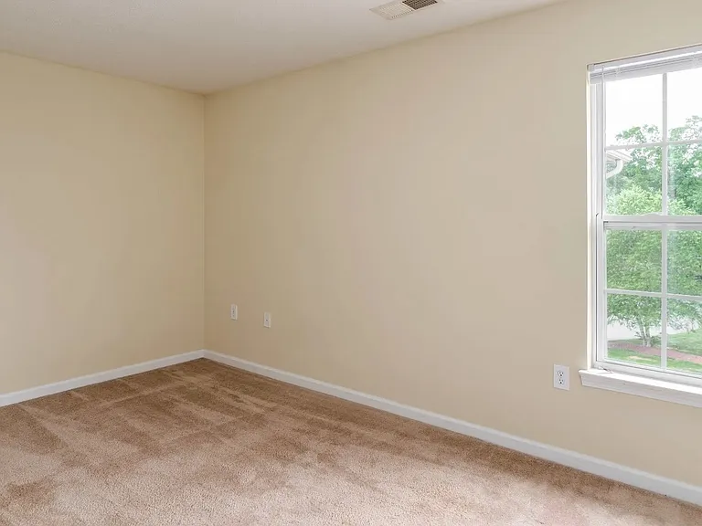 Madison Heights Luxury Apartments — Photo 54