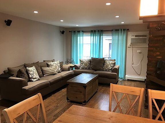 4th image of 7218 W Wrightwood Ave APT 212