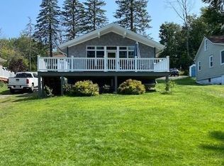 18 Power Line Ln, Jermyn, PA 18433