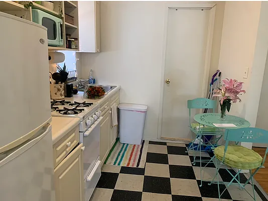 Rented by Prince Real Estate Associates LLC | media 19