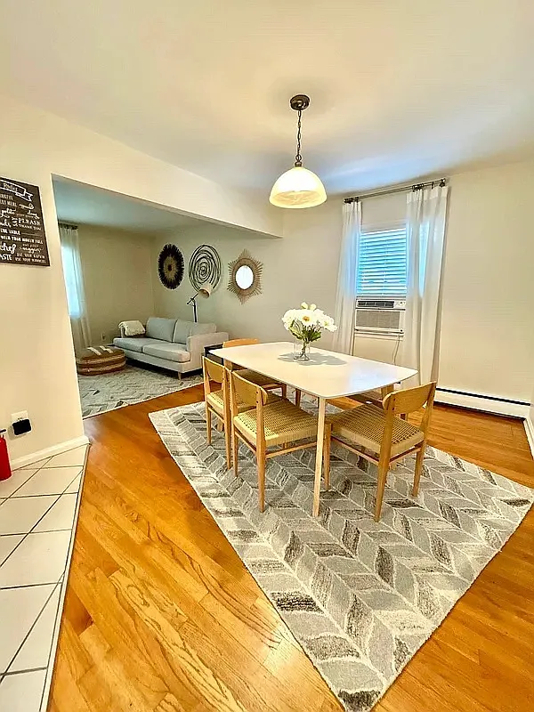 3 bed, 1.5 bath, $3,600 — Photo 3