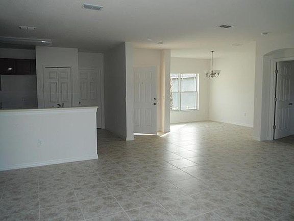 5th image of 3505 Oasis Ct