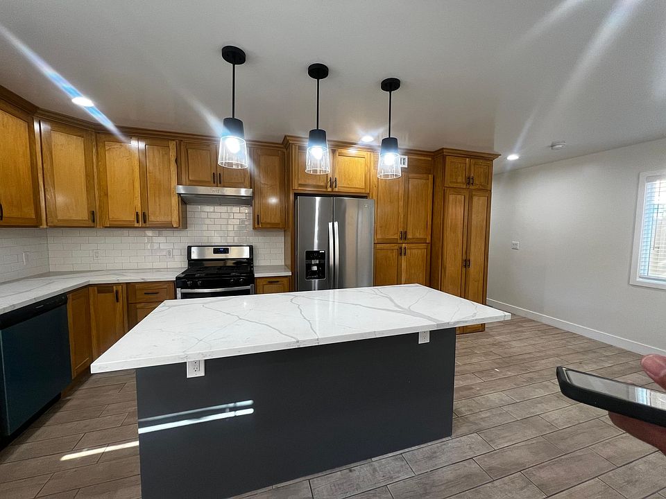 1st image of 1930 Landis St #1932
