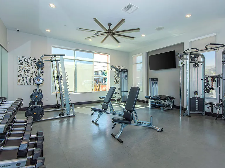 Azure Apartments — Photo 15