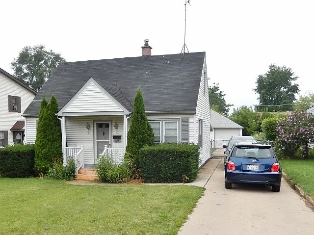 1514 Pine Grove Ave photo 1