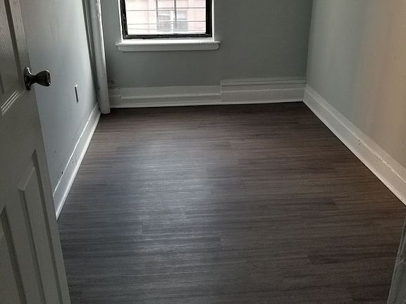 5th image of 1071 Franklin Ave APT 3B
