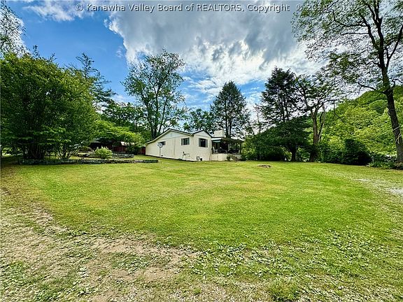 2nd image of 40 Dan Dale Dr