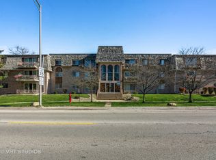 18855 Burnham Ave APT 133, Lansing, IL 60438