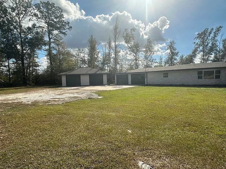 5797 N US Hwy #171 — Photo 3