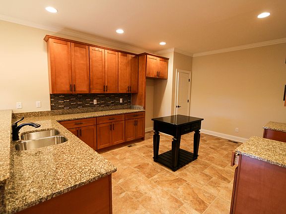 5th image of 8591 Skybrook Dr #235