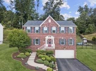 647 Scenic Ridge Dr, Venetia, PA 15367