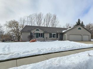 181 Linden Dr, Lomira, WI 53048
