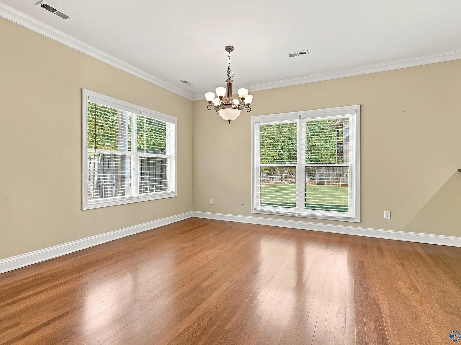 3 bed, 2.5 bath, 2154 sqft, $1,750 — Photo 4