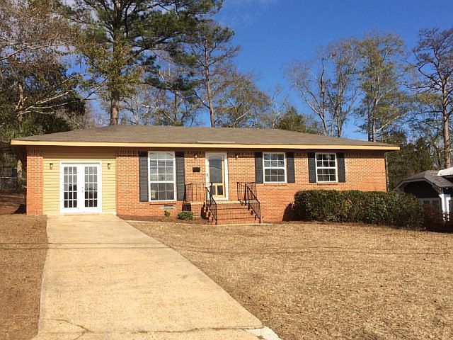 1st image of 610 Spruce Dr