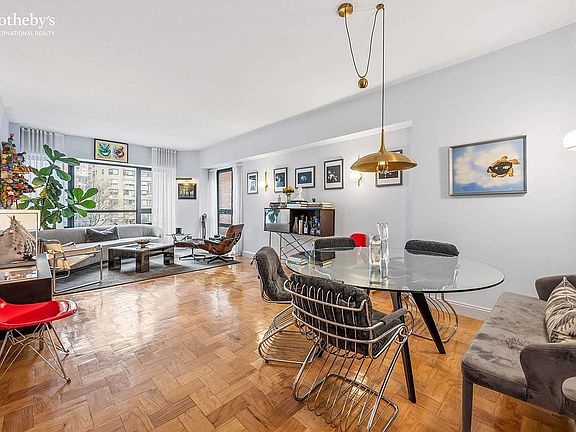 3rd image of 415 E 54th St APT 5F