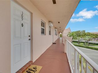170 Turtle Lake CT #309, NAPLES, FL 34105