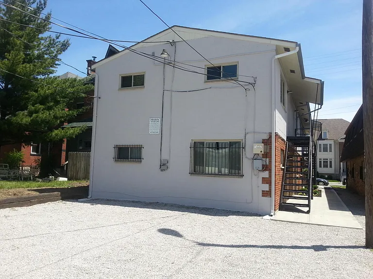 239 Hamilton Ave — Photo 5