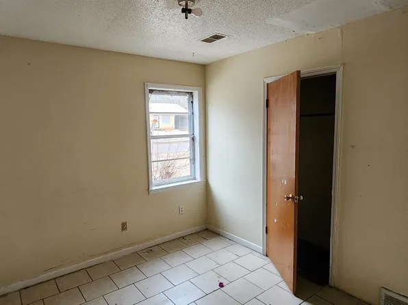 5280 Braden Dr, Memphis, TN 38127