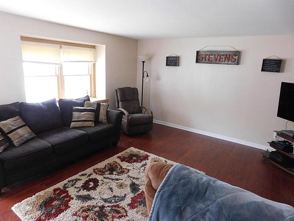 5th image of 4532 Beachworth Ct