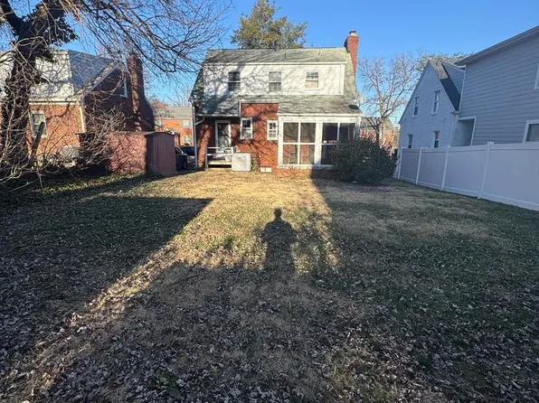 22 N Garfield St, Arlington, VA 22201