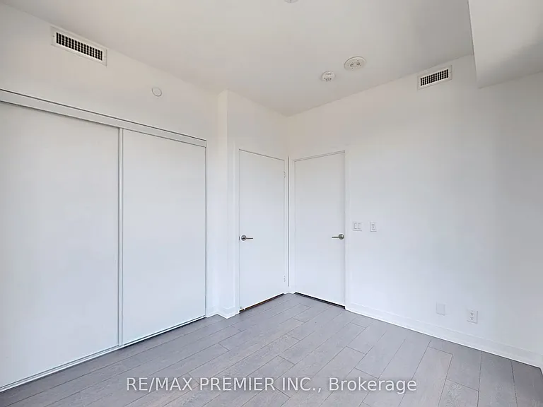 2020 Bathurst St #1116 — Photo 27