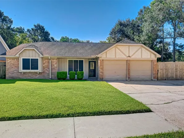 1406 Pinecroft Dr, Sugar Land, TX 77498