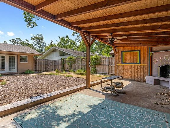 5th image of 7253 Edgerton Dr