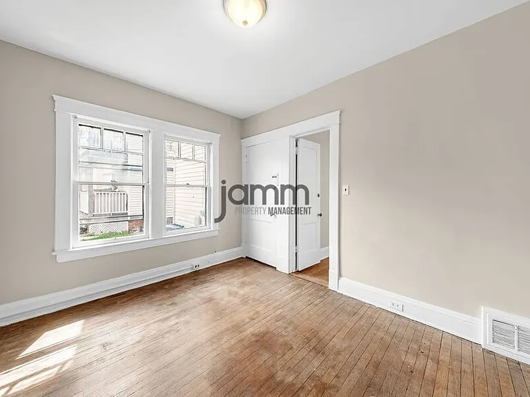 1695 Glenmont Loft — Photo 43