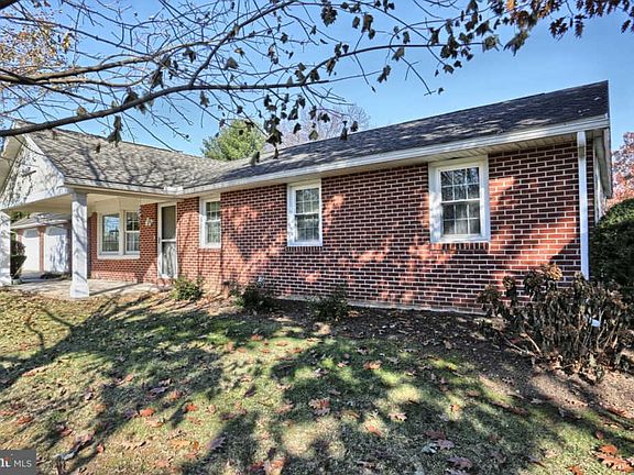 2nd image of 58 Vista Dr
