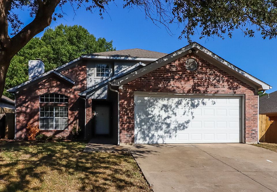 1st image of 716 Carette Dr