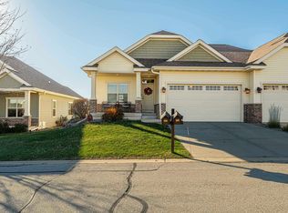 6785 Village Walk Ln, Deforest, WI 53532