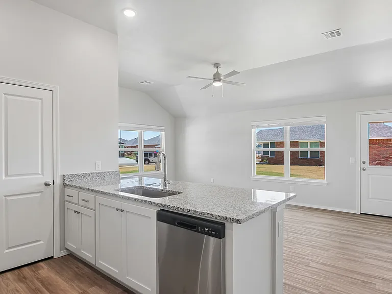 Enclave Estates — Photo 17