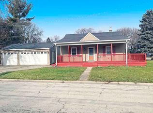 1901 Kelly Ave, Crest Hill, IL 60403