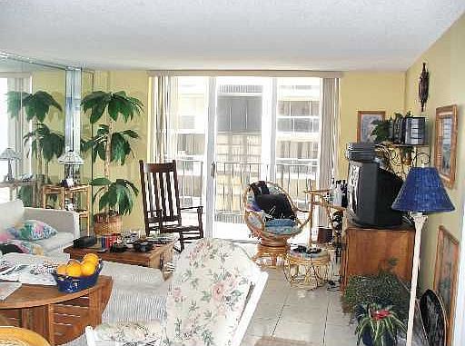5th image of 5701 Collins Ave APT 819