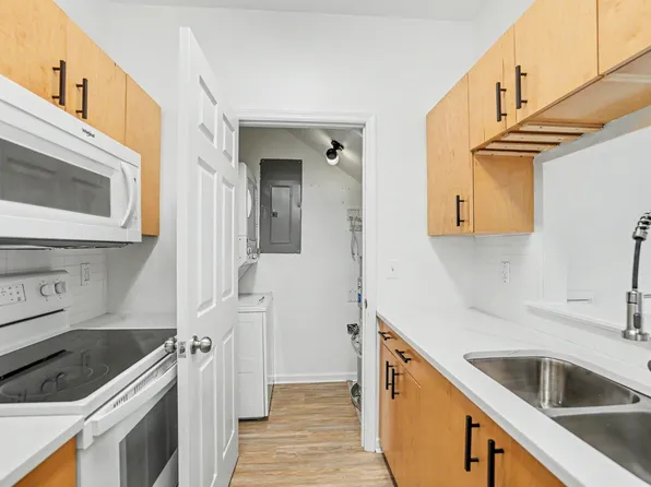 2403 Hartsfield Rd APT 607, Tallahassee, FL 32303