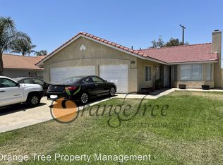 9792 Venus Ln, Fontana, CA 92335
